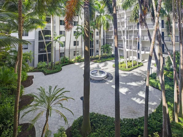 1690 Renaissance Commons Boulevard #1329, Boynton Beach, FL 33426