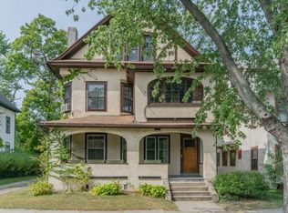 56 Riverview St, Springfield, MA 01108