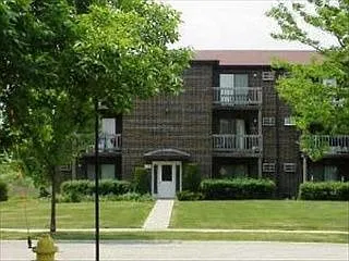 1000 Spruce St APT 2B photo 1