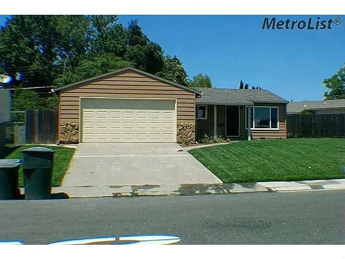 6101 Gilman Way photo 1