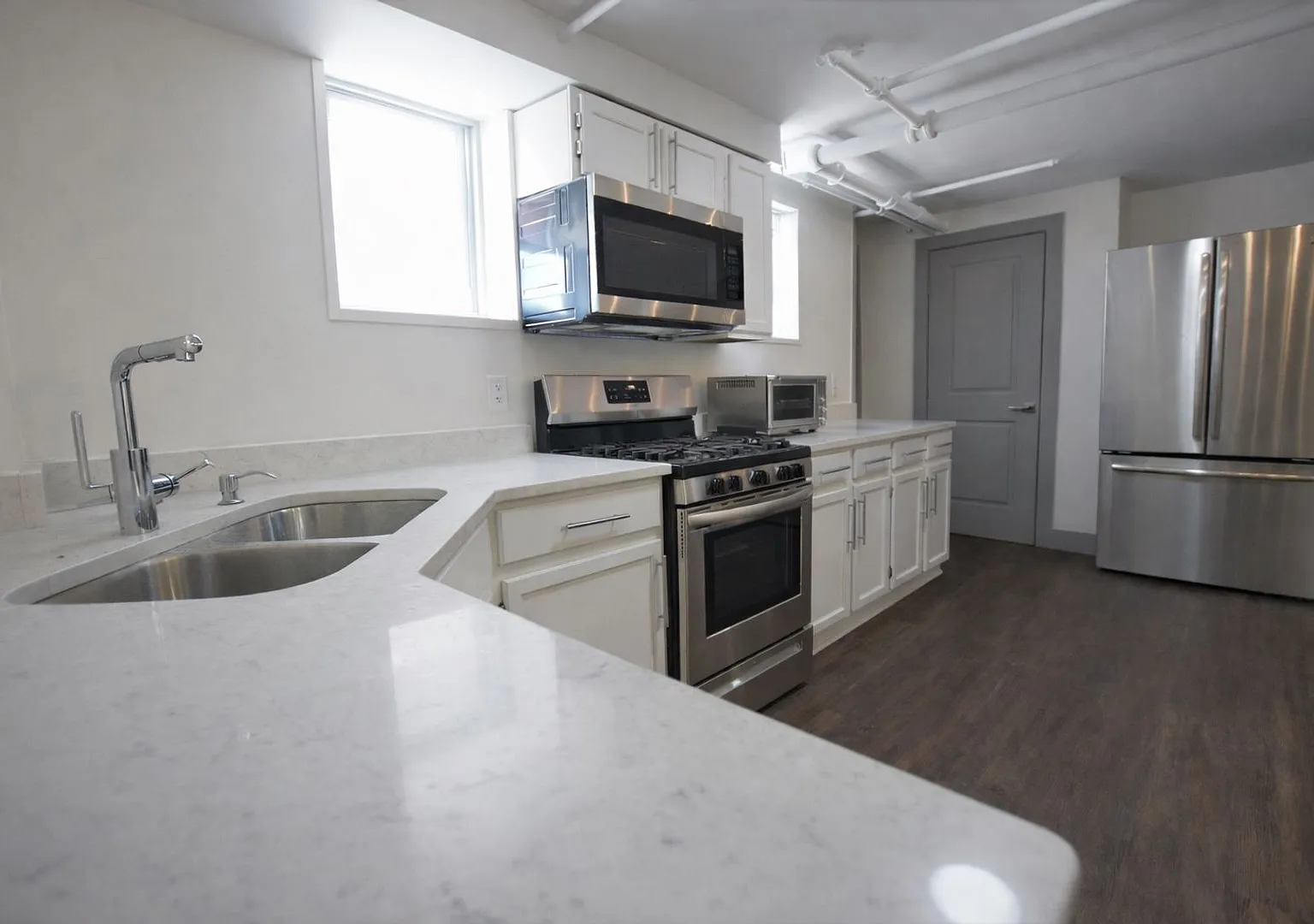 306 Bryant Ave — Photo 3