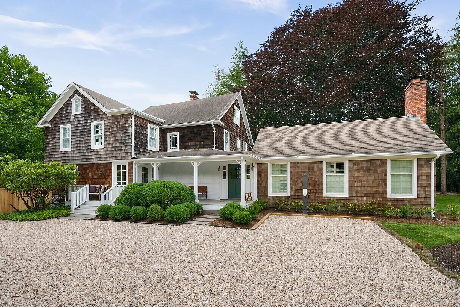 East Hampton Village Fringe — Photo 1