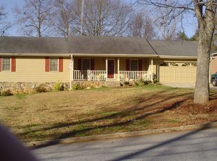 116 Loumae Rd, Griffin, GA 30224