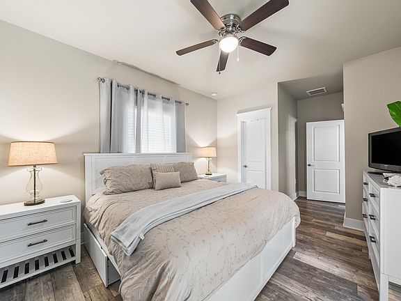 4th image of 95 1st St