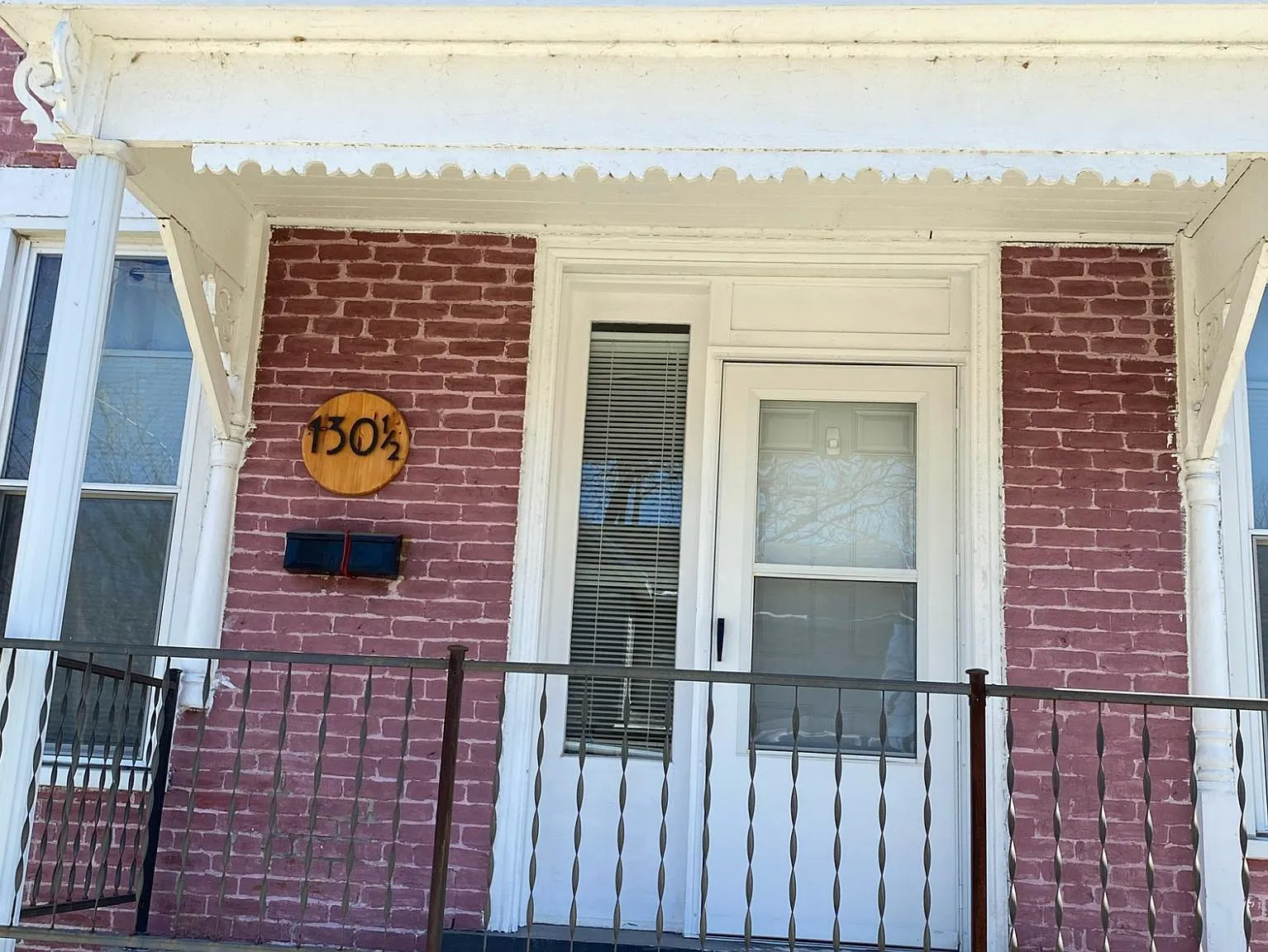 130 1/2 Brooklyn Ave — Photo 1