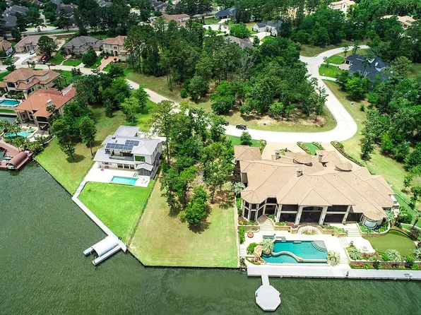 138 Bentwater Bay Dr, Montgomery, TX 77356