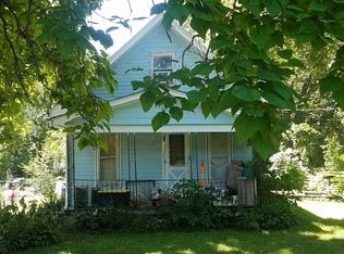 8271 Newman Ln, Perry, KS 66073