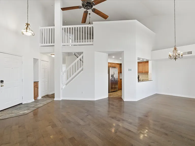 1304 Garden Wall Cir #F — Photo 5