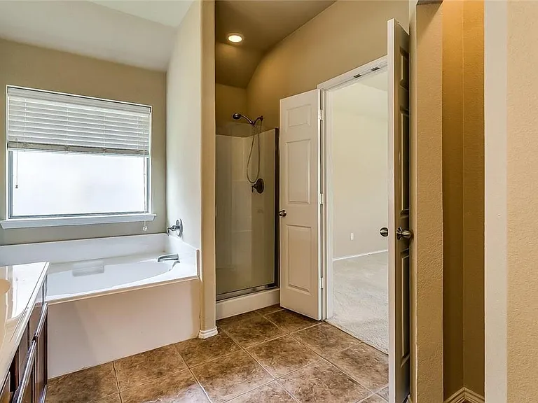 7405 Innisbrook Ln — Photo 12