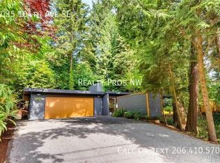 1035 104th Ave SE, Bellevue, WA 98004