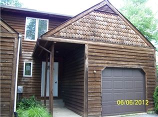 2 Persimmon Ln, Newark, DE 19713