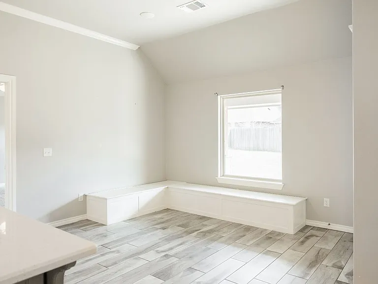 3320 NW 187th Ter — Photo 12