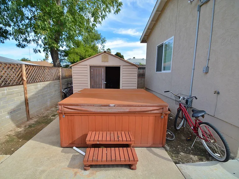 6228 Stewart St — Photo 8