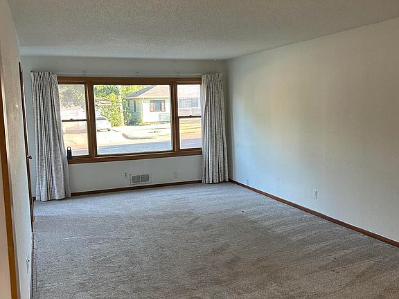 2nd image of 1818 E Avenue D