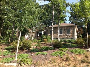 114 W Fox Chase Rd, Asheville, NC 28804