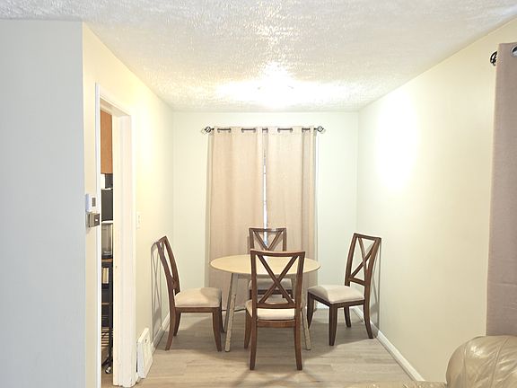 5th image of 21711 S Lake Shore Blvd