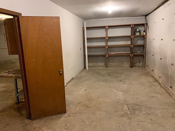 5th image of 5433 Douglas Ave