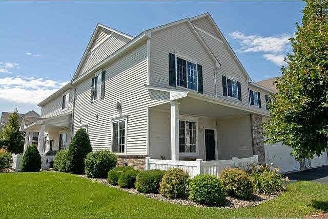 1st image of 10879 Oak Grove Circle