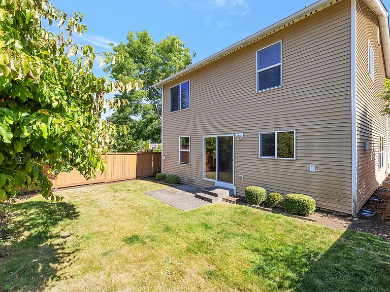 24852 SE 19th St — Photo 25