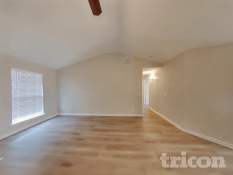 236 Galway Ln — Photo 4