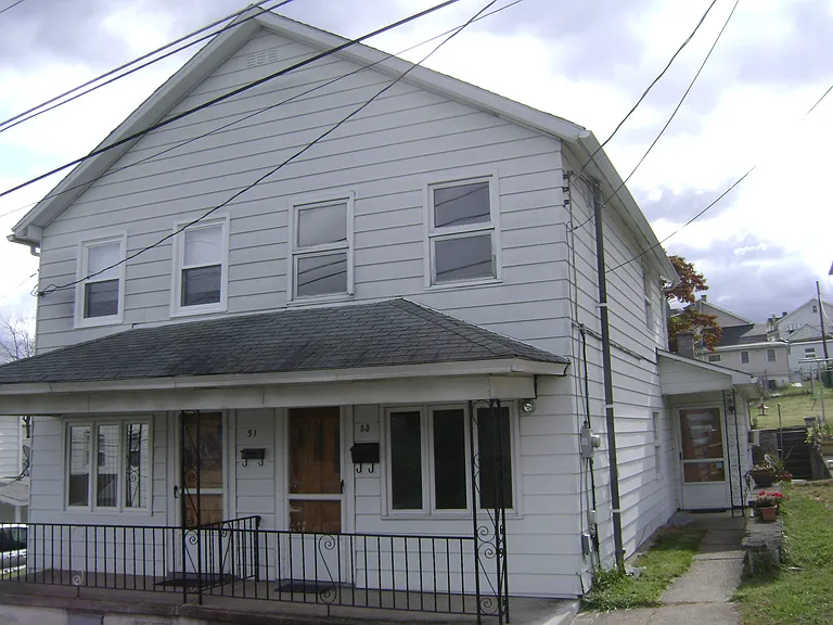 Hill St — Photo 1
