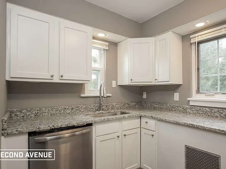 126 Milliken Ave — Photo 3