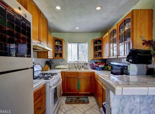 944 W Cubbon St, Santa Ana, CA 92703