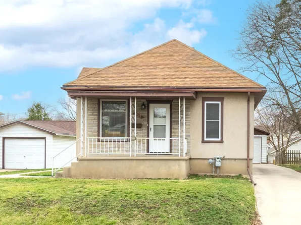1317 Campbell Ave, La Salle, IL 61301