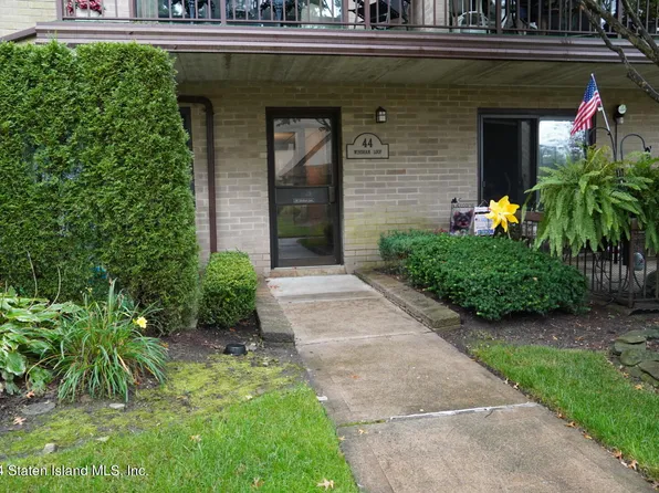 44 Windham Loop APT 3B, Staten Island, NY 10314