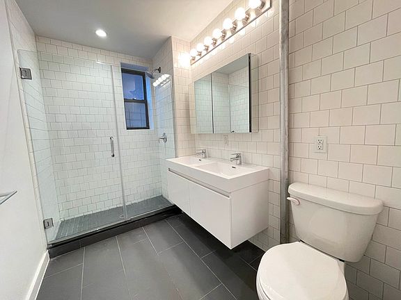 3rd image of 3971 Gouverneur Ave #5EE