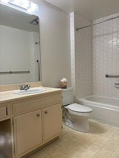 5th image of 85 Seaview Dr #1