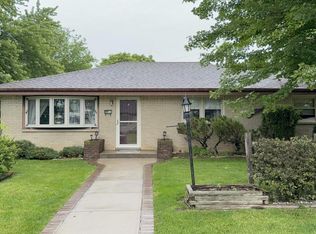 1406 Monroe Ave, South Milwaukee, WI 53172