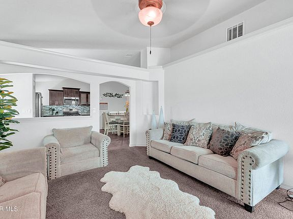5th image of 12474 Knightsbridge Dr