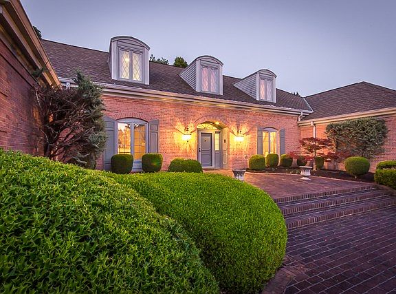2nd image of 1449 Darbee Dr