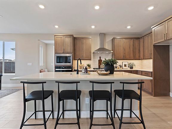 6th image of this home