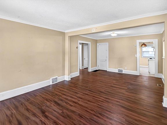 5th image of 3442 Logan Ave N