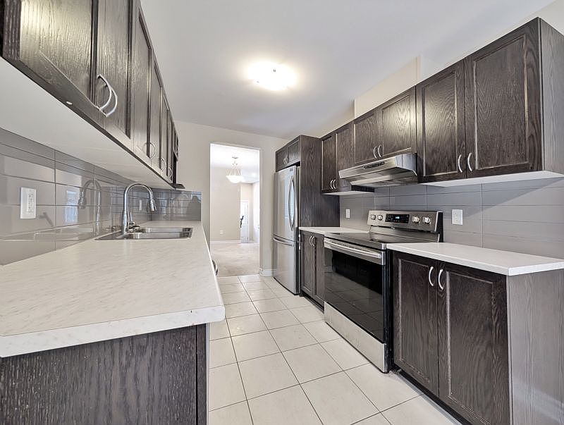 1st image of 147 Sweetwater Ln