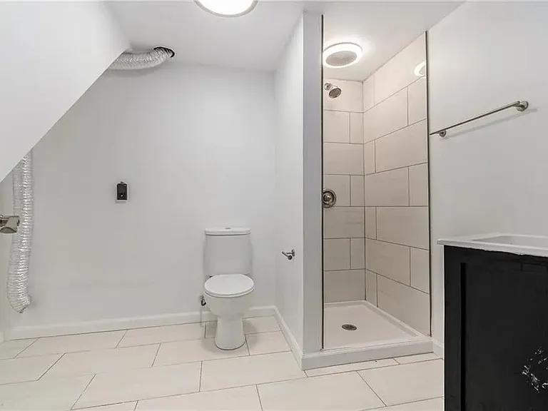 321 NW 22nd Street Ter — Photo 10