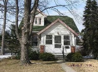 31706 Barton St, Garden City, MI 48135