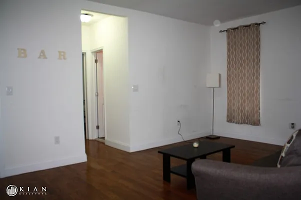 Rented by Kian Realty | media 9