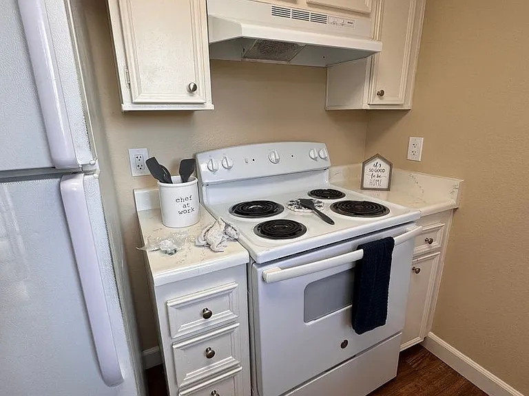 Montebello Villas — Photo 15