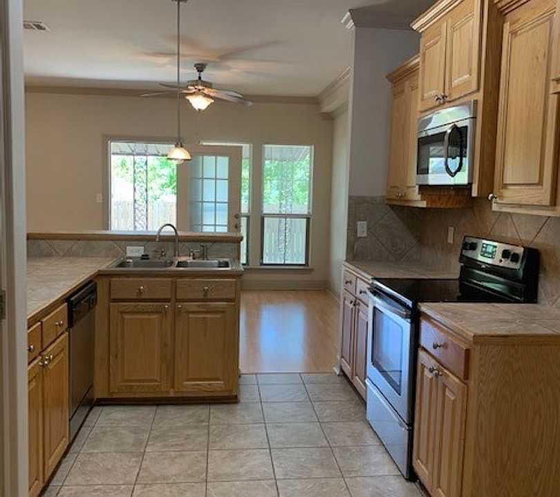 1st image of 24369 Chateau De Chene Dr