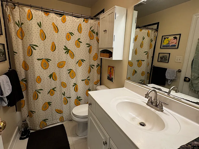 215 N 19th St #32 — Photo 10