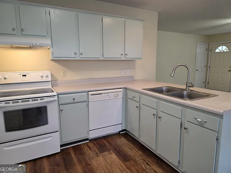 1213 Exley Dr — Photo 6