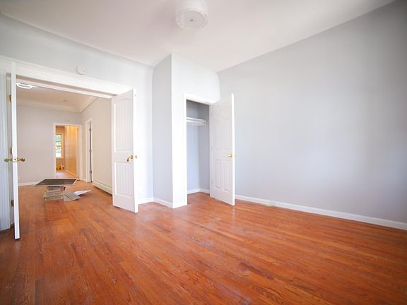 4th image of 101 Randolph Ave Floor 1