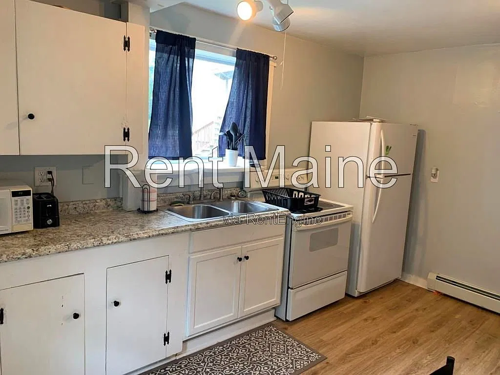 2 bed, 1.0 bath, $1,375 — Photo 4