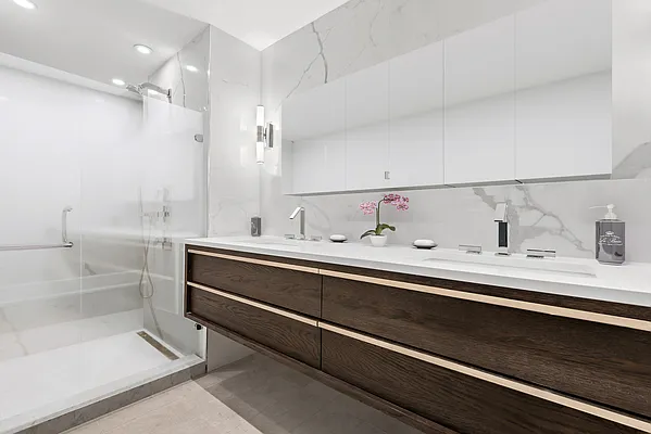 Rented by Corcoran | media 20