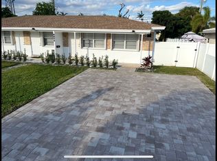 2471 NE 2nd Ave APT 1, Boca Raton, FL 33431