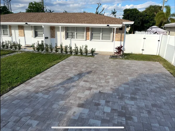 2471 NE 2nd Ave APT 1, Boca Raton, FL 33431