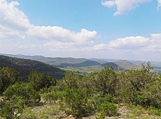 32 Valley Vista Dr, Concan, TX 78838